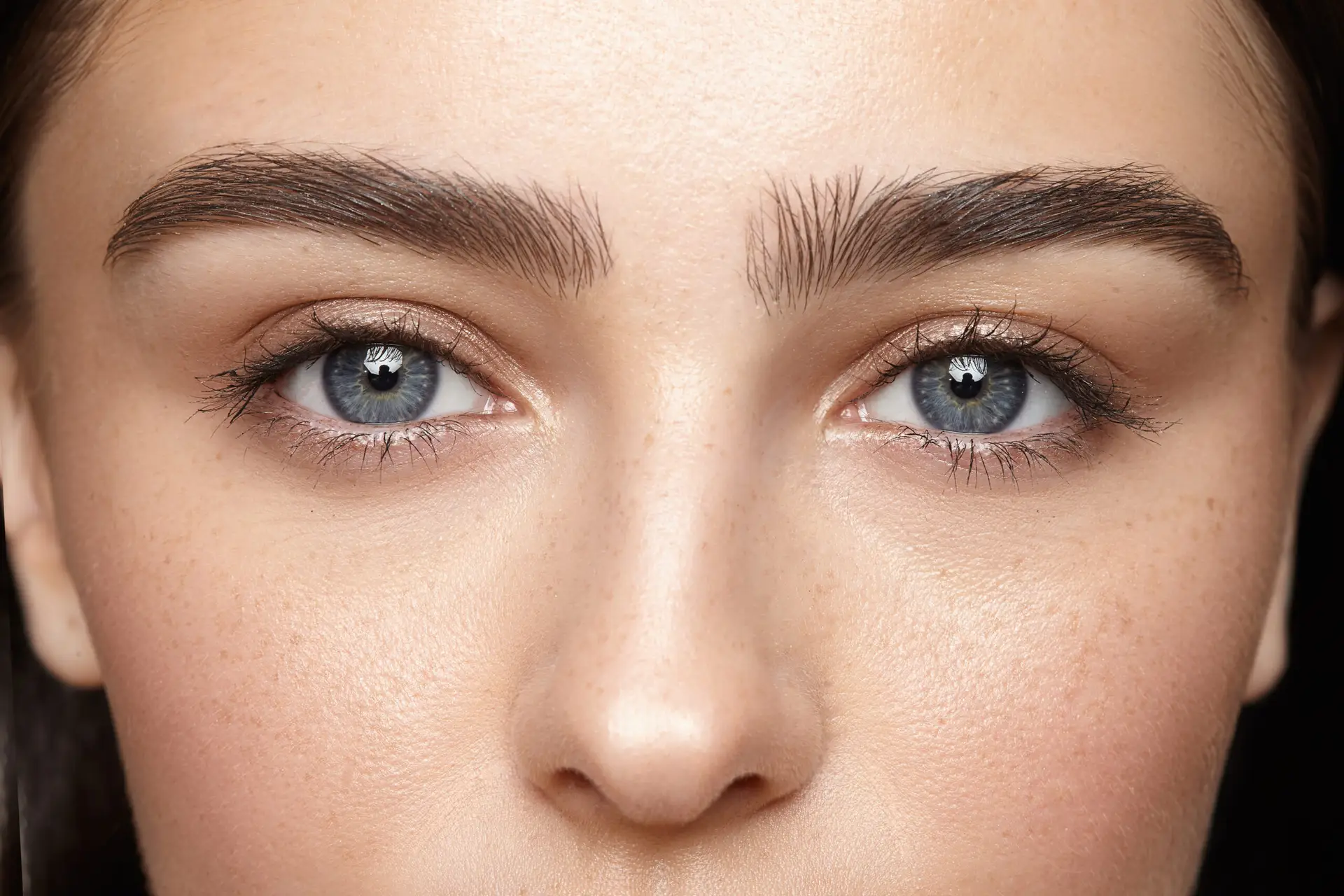 Wangen, Gesicht, harmonische Proportionen Eye Refine Hamburg